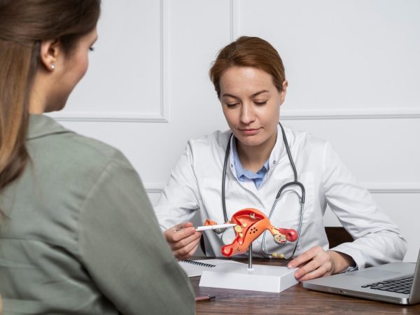 Fibromes utérins : Comprendre, diagnostiquer et traiter efficacement